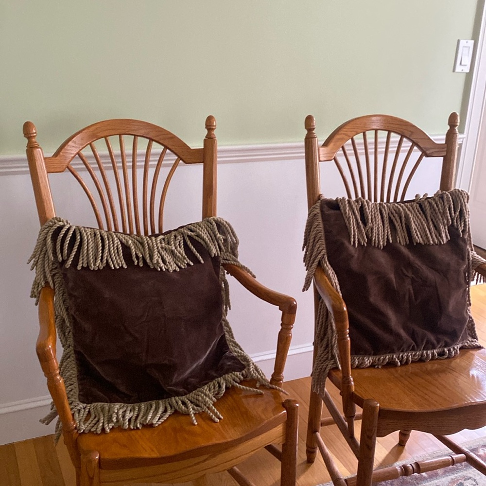 Set of two brown pillow covers